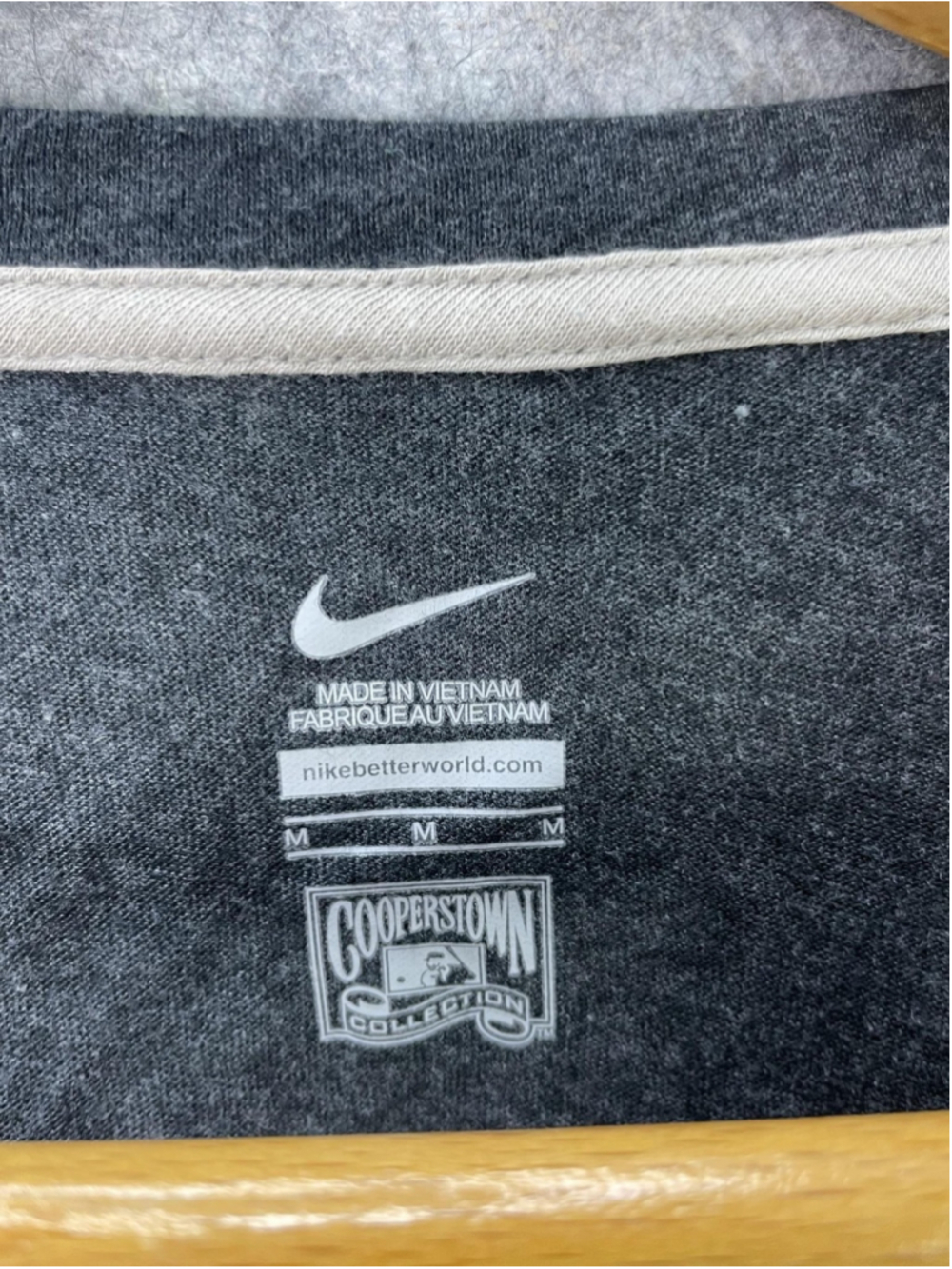 Pittsburgh Pirates Shirt Womens Medium Gray MLB Baseball Nike V Neck Raglan Tee - Picture 3 of 8